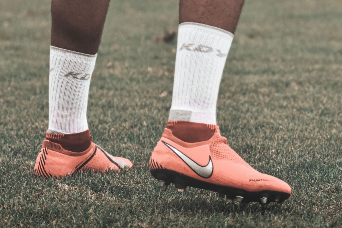 Comparatif chaussures de football : grip et stabilité